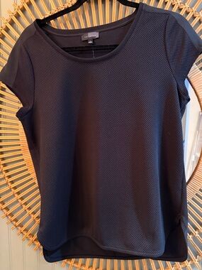 Limited Black Textured Short cap Sleeve Top- NWT SIZE large